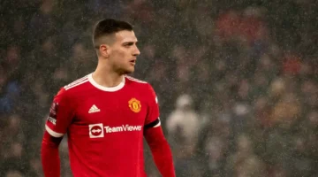 ديوجو دالوت: تعادل محبط أمام وست هام وفرصة ضائعة للحسم